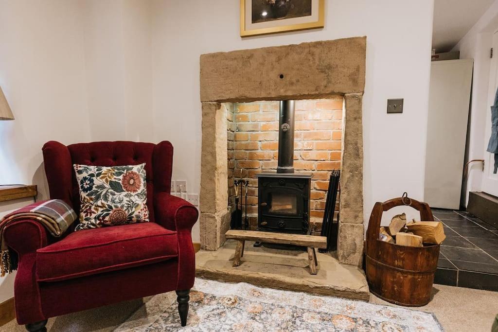 Fryers Cottage - Beautiful 2 Bedroom Town & Country Cottage On Edge Of Peak District Wirksworth Екстериор снимка